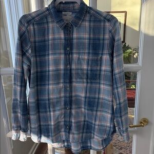 American Eagle Outfitters Blue and Pink Plaid Button-Down Shirt